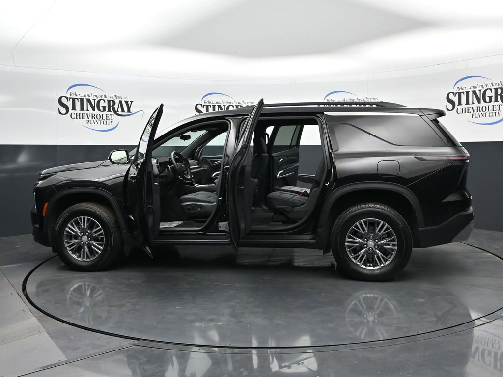 Used 2026 Chevrolet Traverse LT AWD/4WD image 37