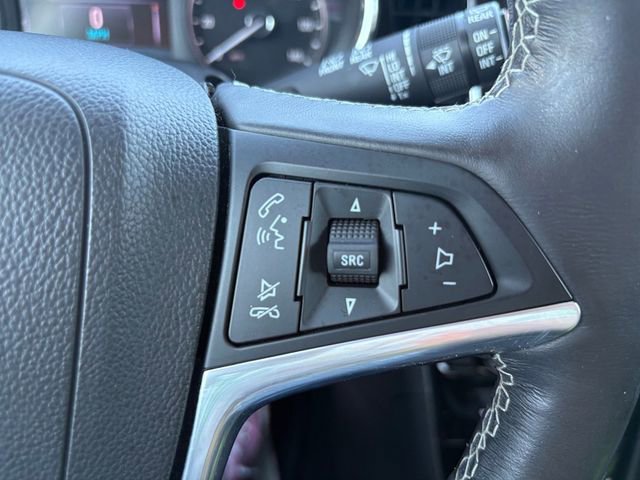 Used 2020 Buick Encore Essence FWD image 25
