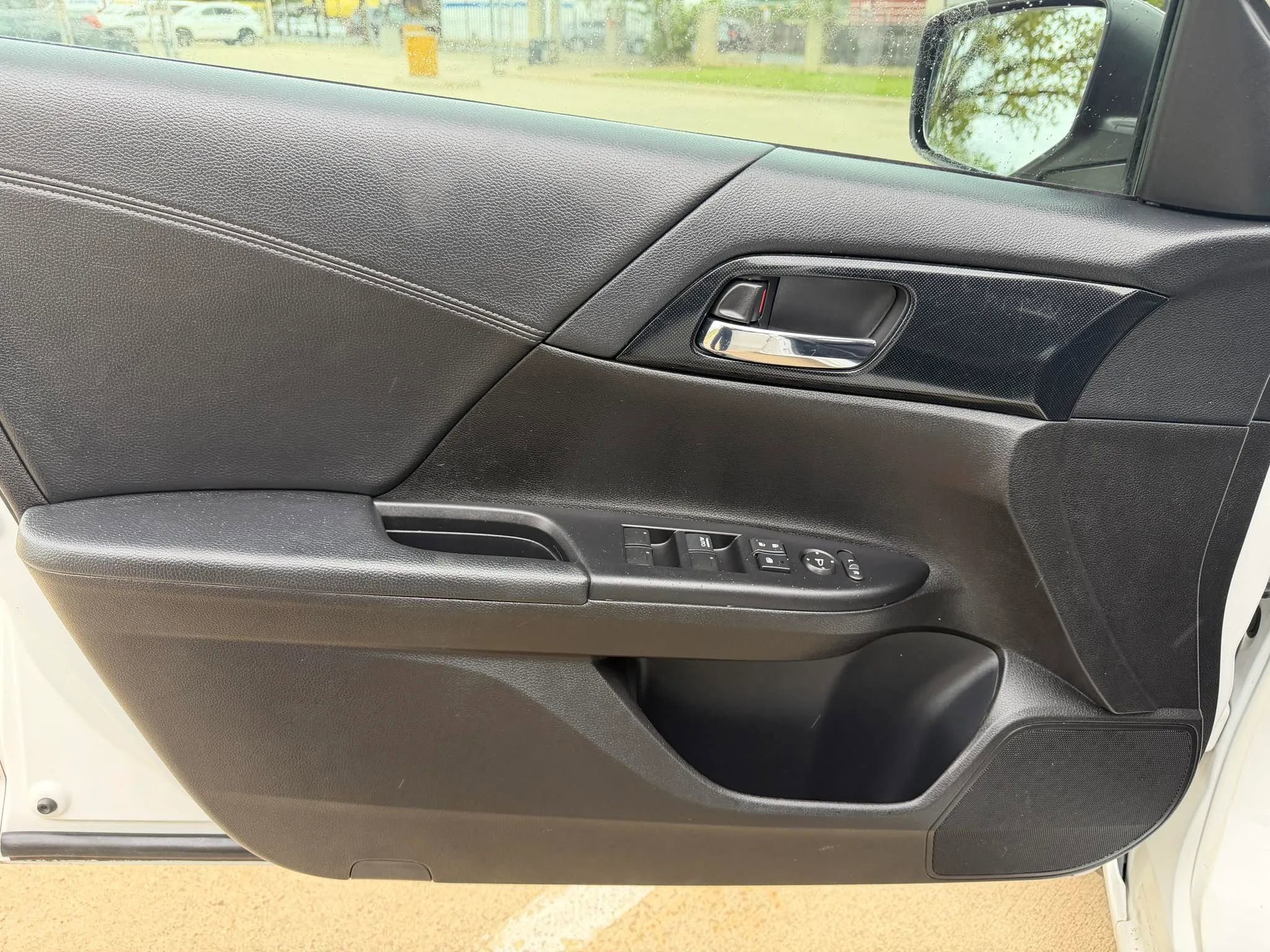 Used 2013 Honda Accord Sport image 10