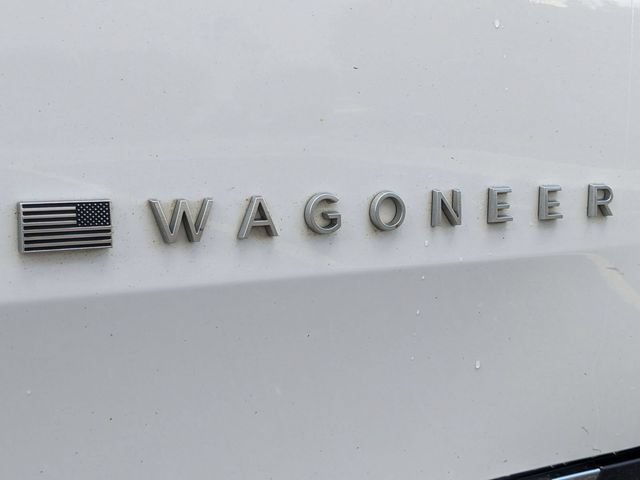 Used 2022 Jeep Wagoneer Series III w/ Premium Group I AWD/4WD image 10