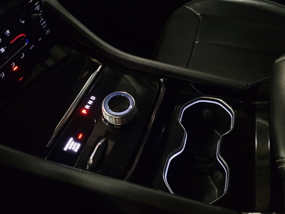 Used 2022 Jeep Grand Cherokee L Limited w/ Luxury Tech Group II image 26