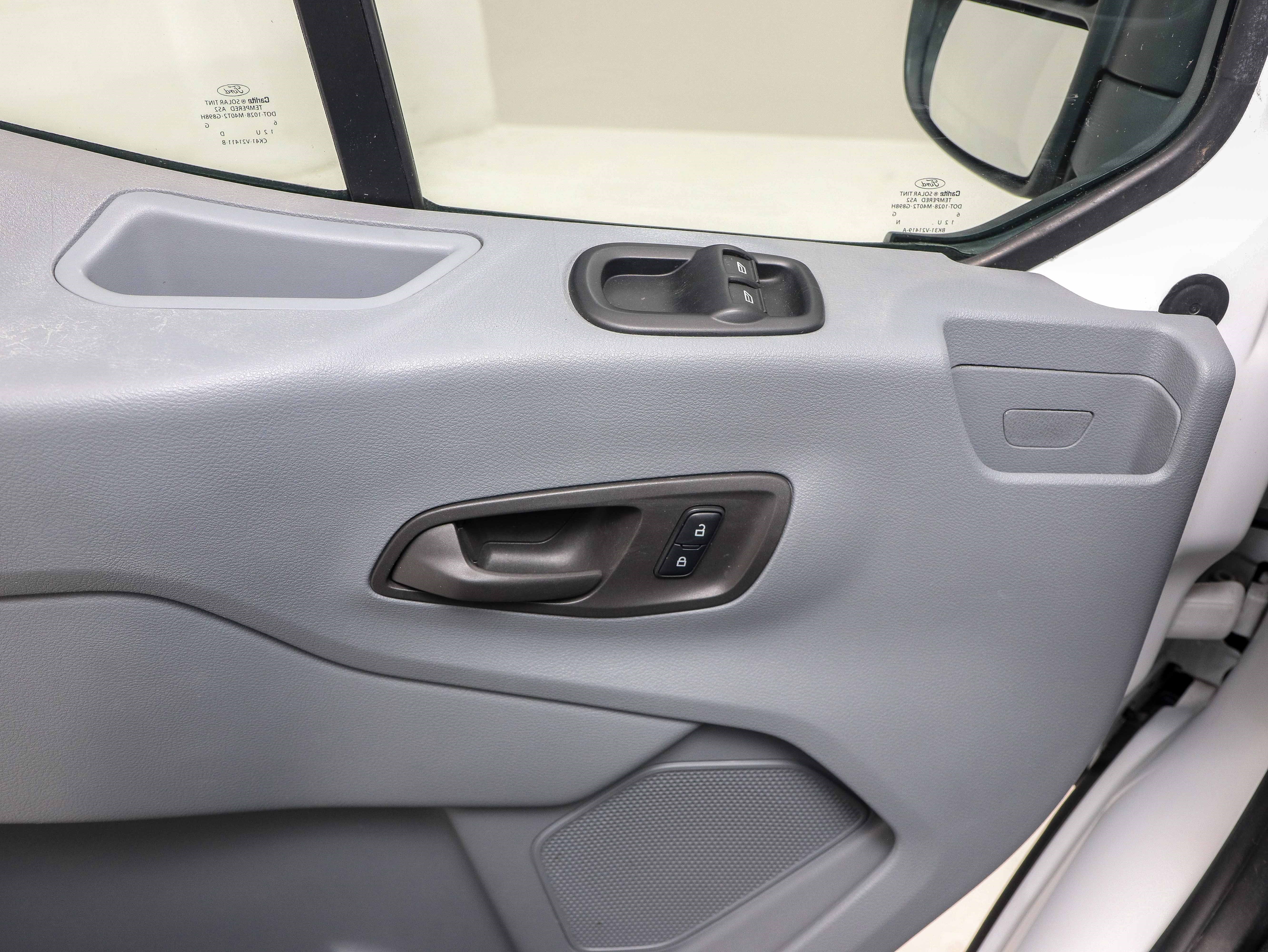Used 2017 Ford Transit 150 XL RWD image 25