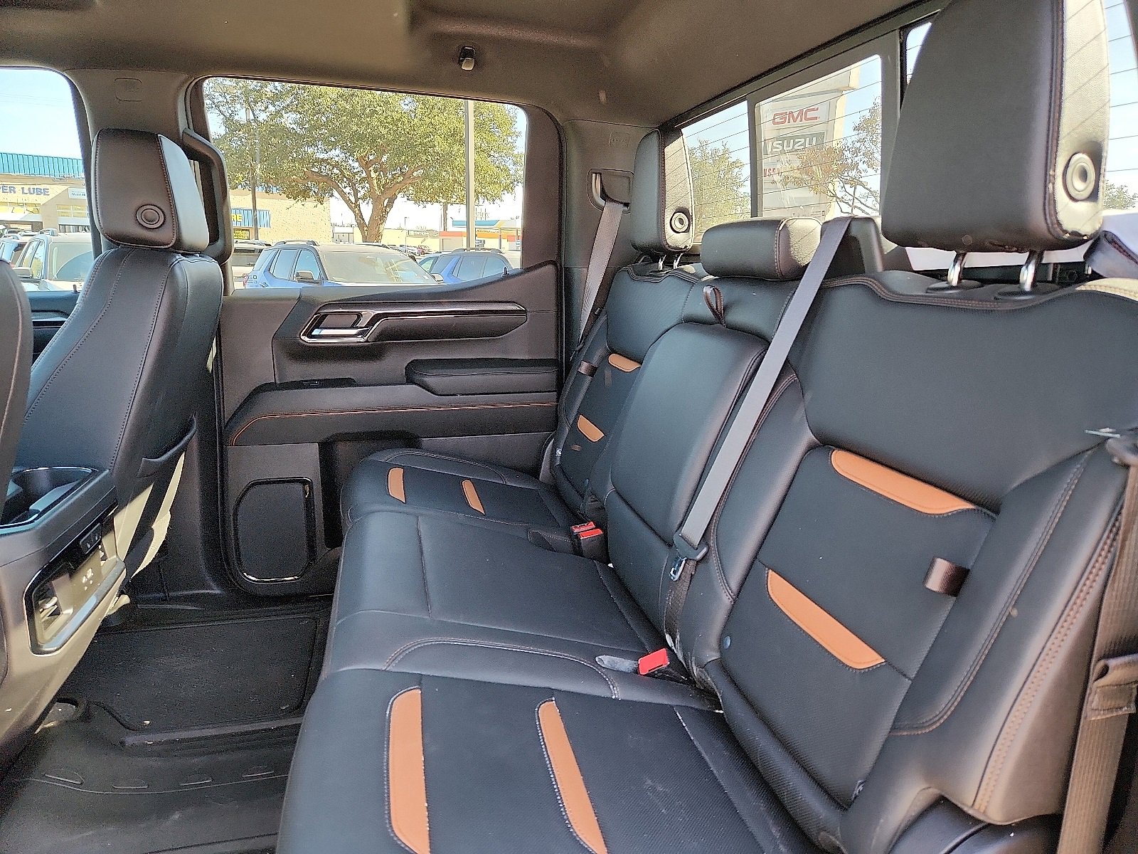 Used 2024 GMC Sierra 1500 AT4 w/ Technology Package image 12