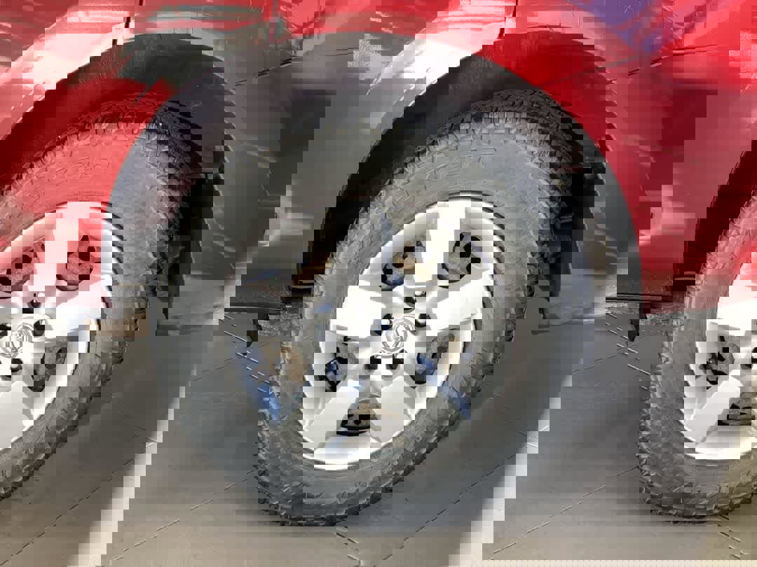 Used 2015 Nissan Rogue S w/ Convenience Package image 13