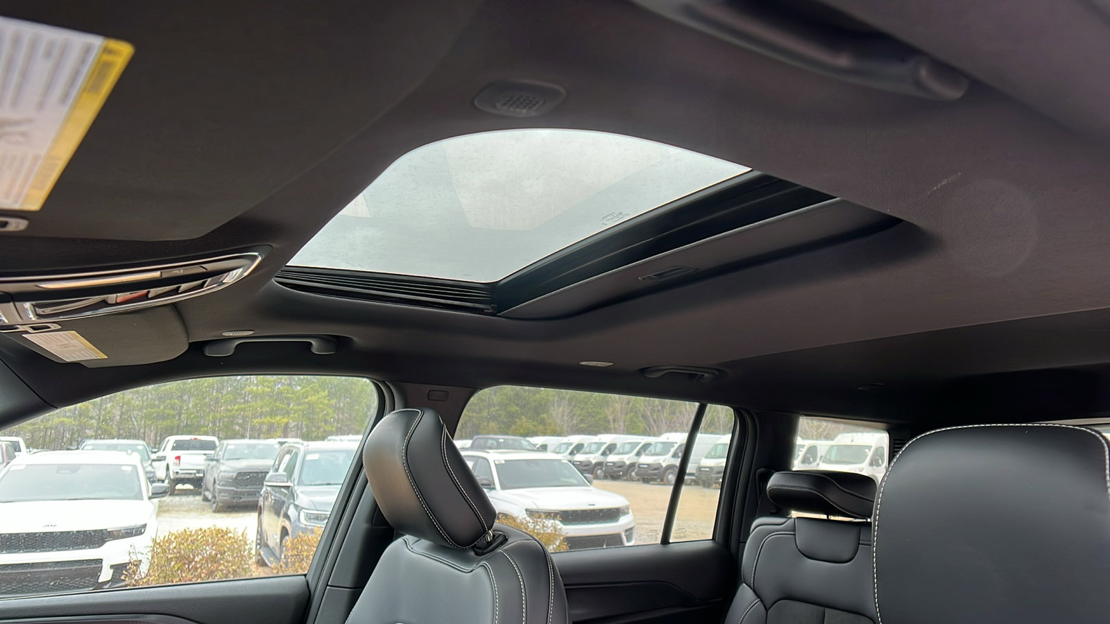 New 2025 Jeep Grand Cherokee L Altitude image 16