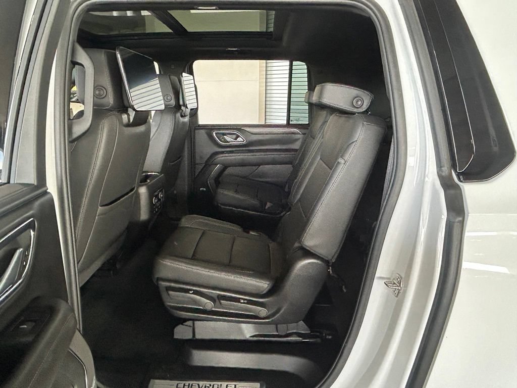 Used 2024 Chevrolet Suburban Z71 w/ Off-Road Capability Package AWD/4WD image 59