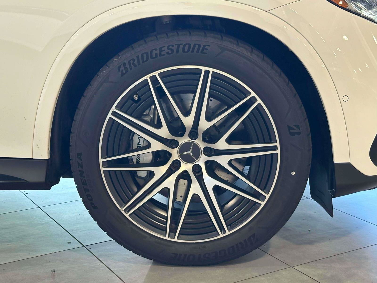Certified 2025 Mercedes-Benz GLC 43 AMG 4MATIC image 6