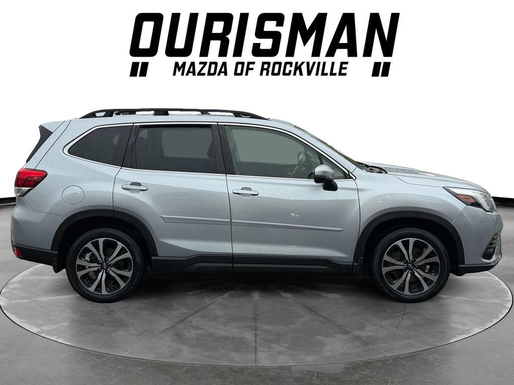 Used 2023 Subaru Forester Limited AWD/4WD image 7