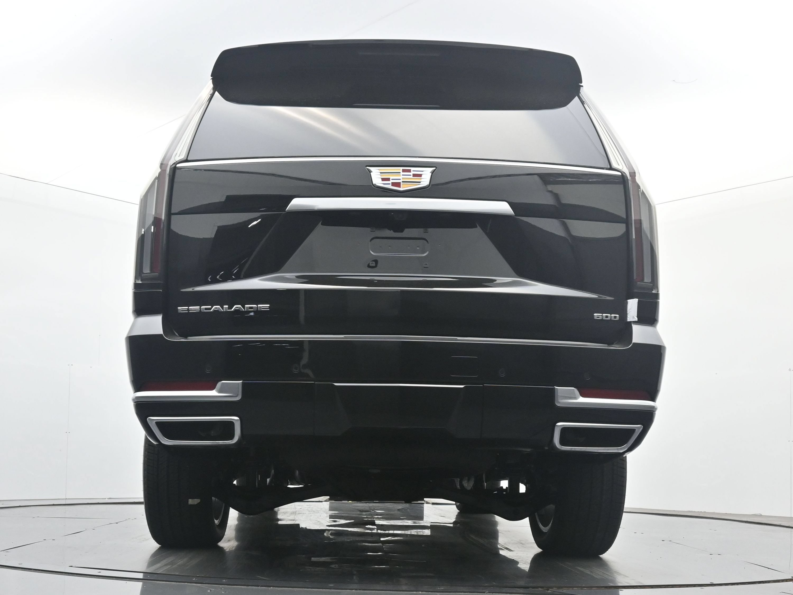New 2026 Cadillac Escalade 4WD w/ LPO, Floor Liner Package image 18