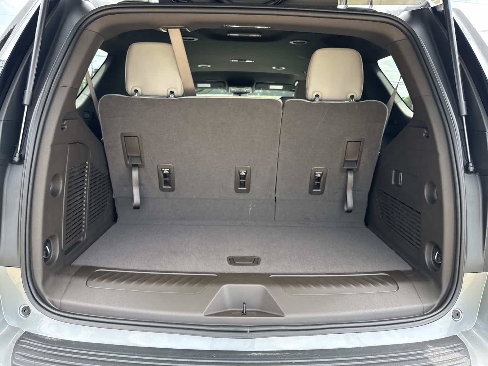 New 2026 Chevrolet Tahoe LS w/ Max Trailering Package AWD/4WD image 7