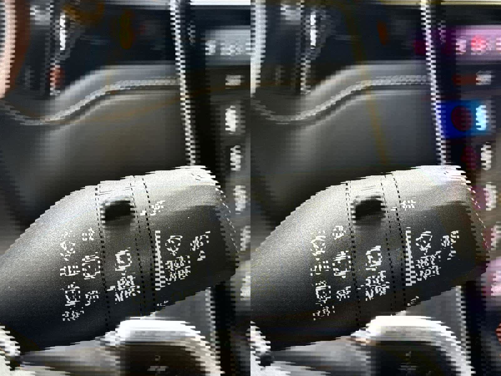 Used 2022 Jeep Grand Cherokee Limited 4xe image 27