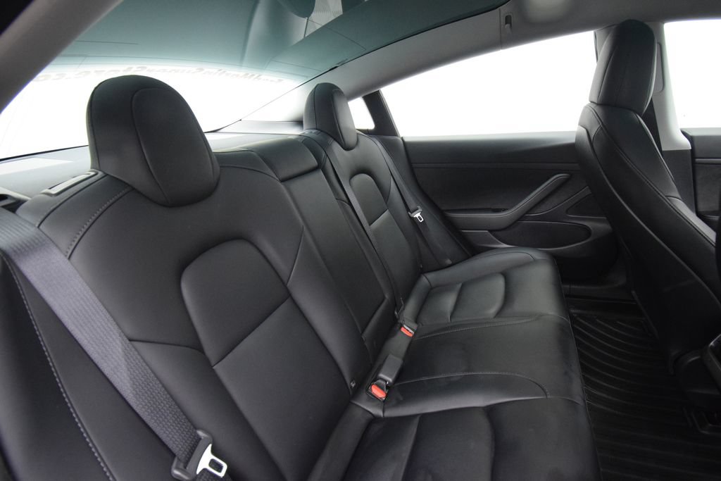 Used 2020 Tesla Model 3 Standard Range Plus RWD image 20