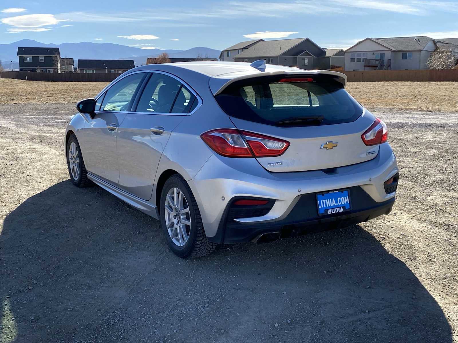 Used 2017 Chevrolet Cruze Premier image 11