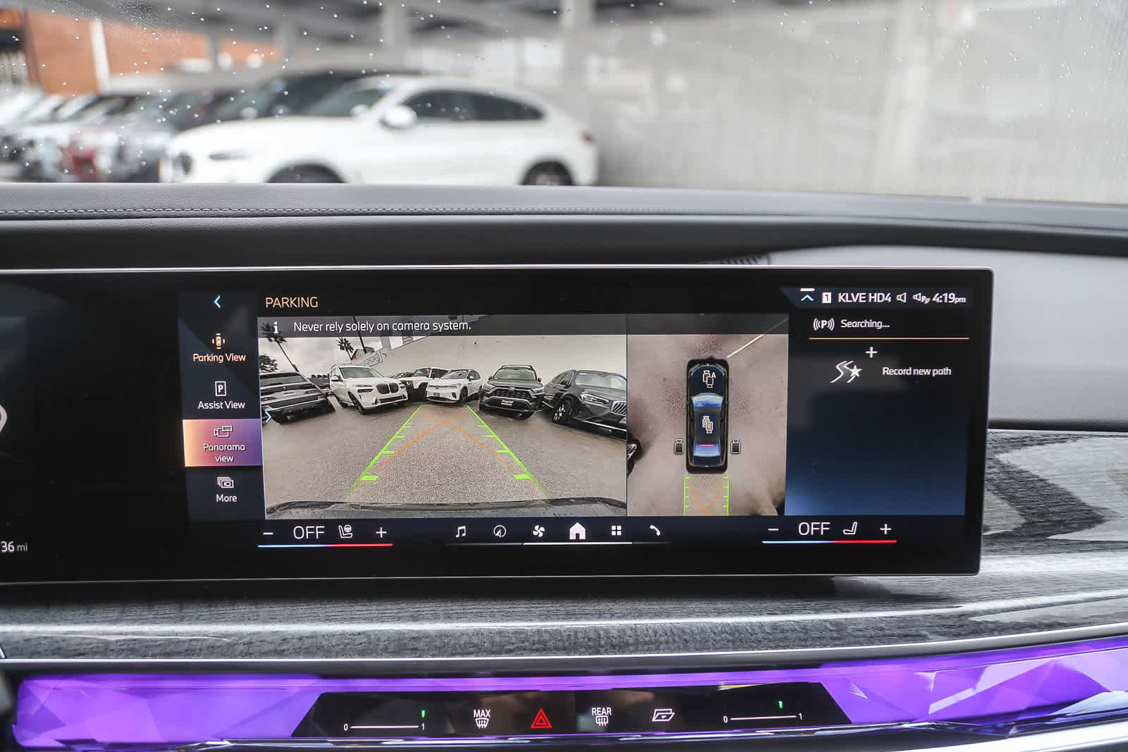 Used 2025 BMW i7 eDrive50 w/ M Sport Package image 20