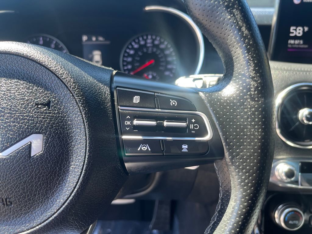 Used 2022 Kia Stinger GT-Line AWD/4WD image 30