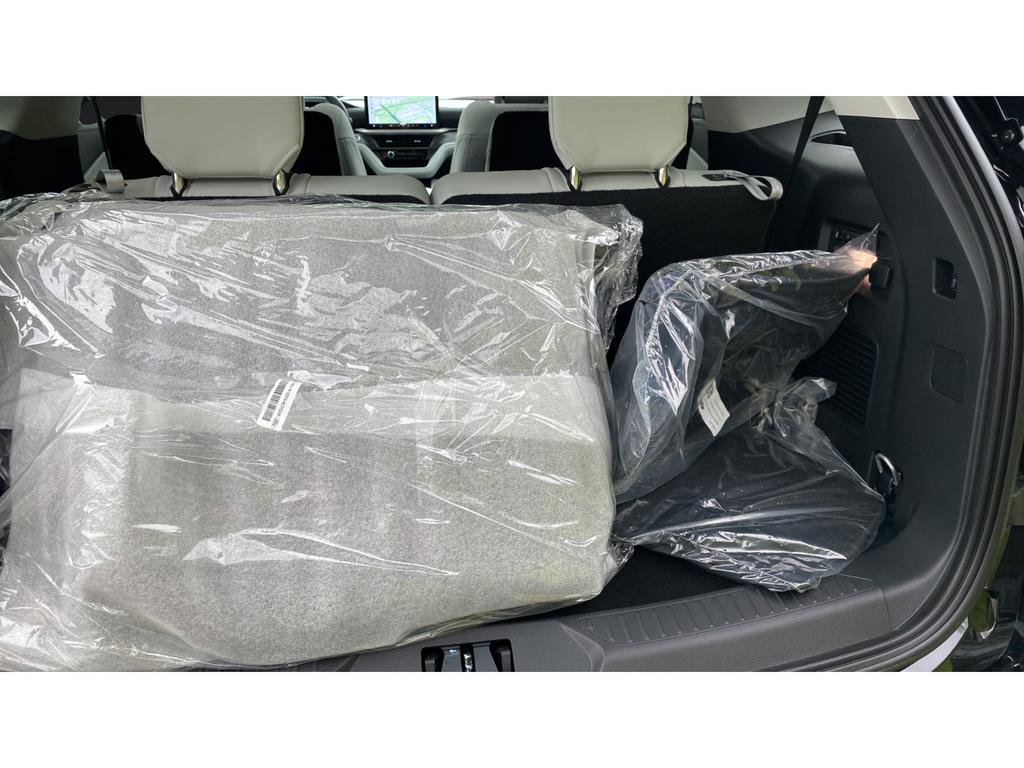 New 2026 Ford Explorer Platinum w/ LUX Leather Package AWD/4WD image 27