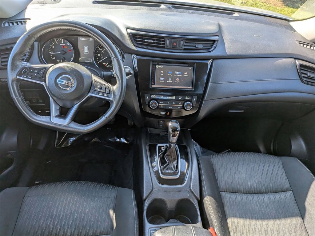 Used 2017 Nissan Rogue SV image 25