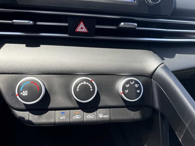 Certified 2026 Hyundai Elantra SE FWD image 20