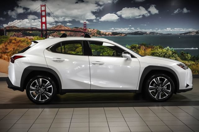 Certified 2025 Lexus UX 300h FWD image 5