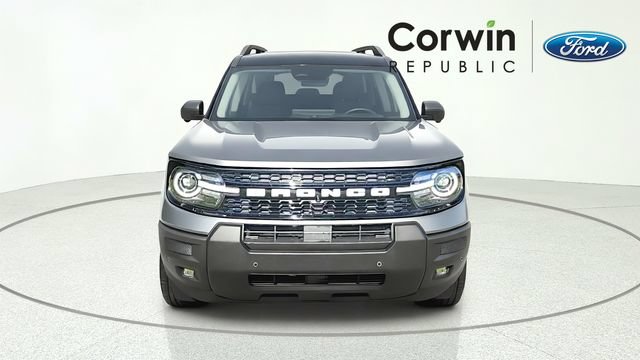 Certified 2025 Ford Bronco Sport Outer Banks w/ Outer Banks Tech Package+ AWD/4WD image 3