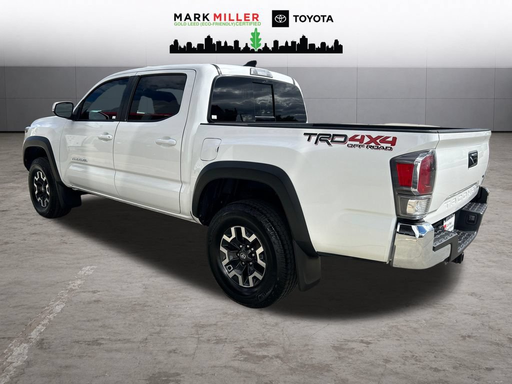 Certified 2022 Toyota Tacoma TRD Off-Road AWD/4WD image 3