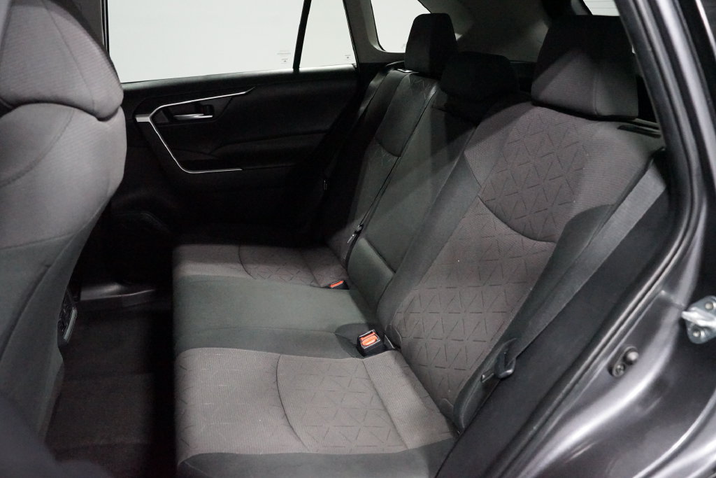 Certified 2024 Toyota RAV4 XLE FWD image 29