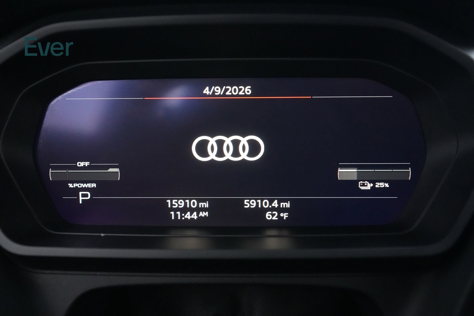 Used 2024 Audi Q4 e-tron Prestige image 7