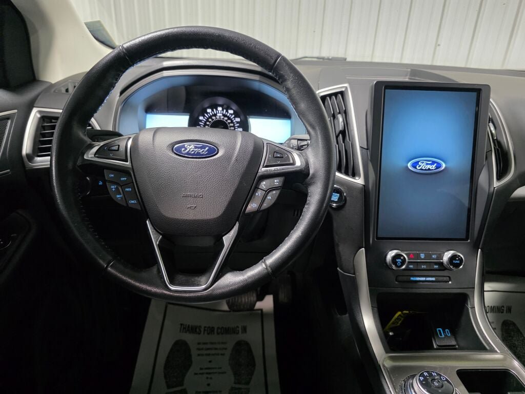 Used 2023 Ford Edge SEL AWD/4WD image 8