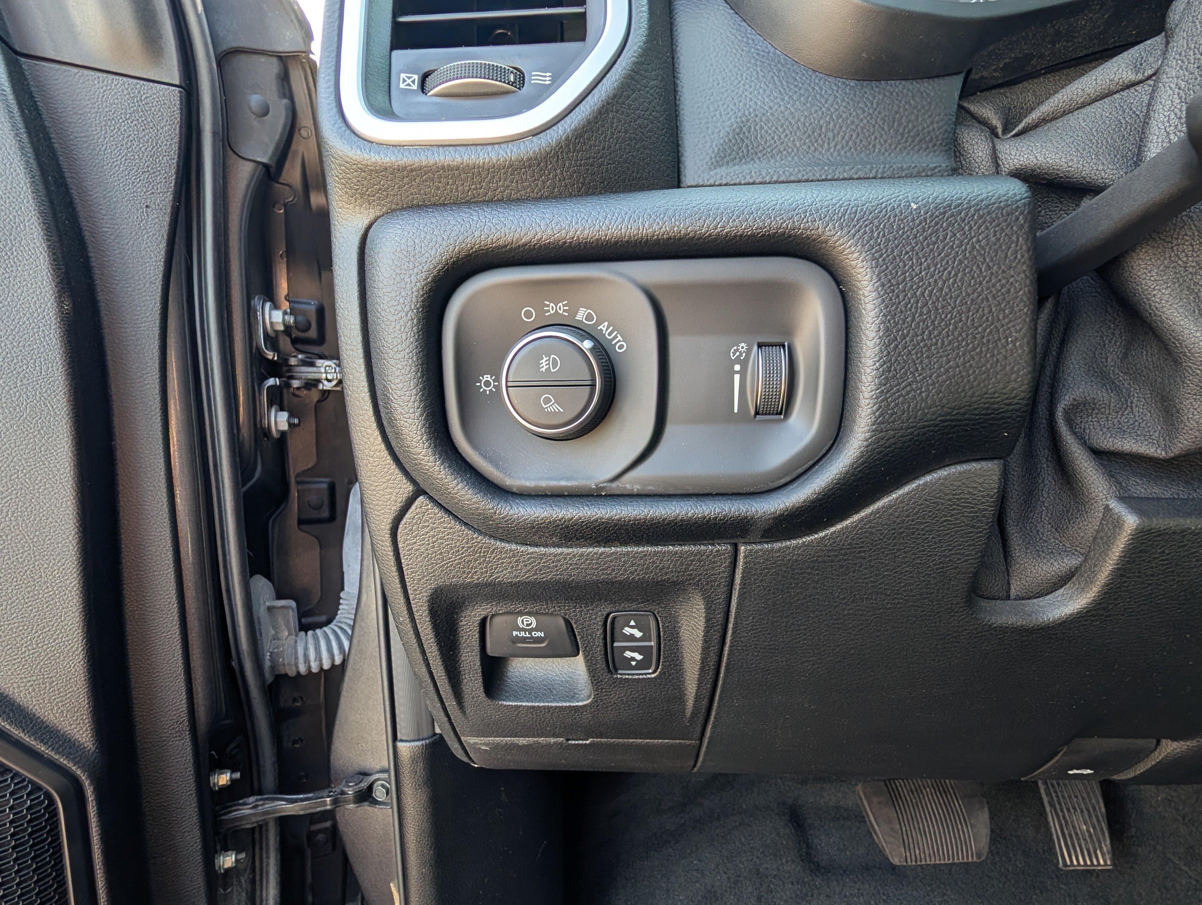 Used 2021 RAM 1500 Big Horn AWD/4WD image 29