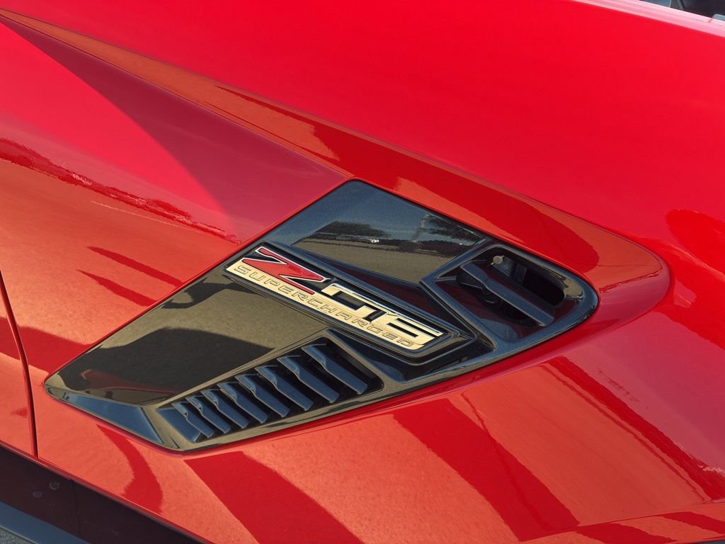 Used 2016 Chevrolet Corvette Z06 w/ Z07 Performance Package RWD image 7