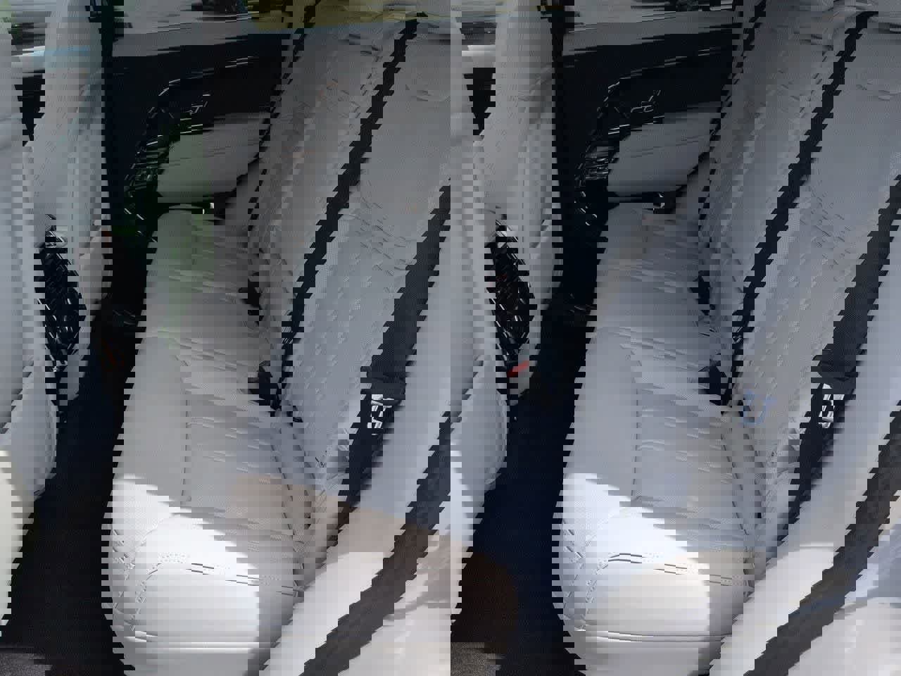 New 2026 Land Rover Range Rover Sport SE AWD/4WD image 20