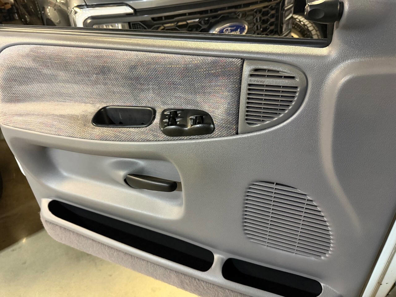 Used 1997 Dodge Ram 3500 Truck 4x4 Club Cab image 40