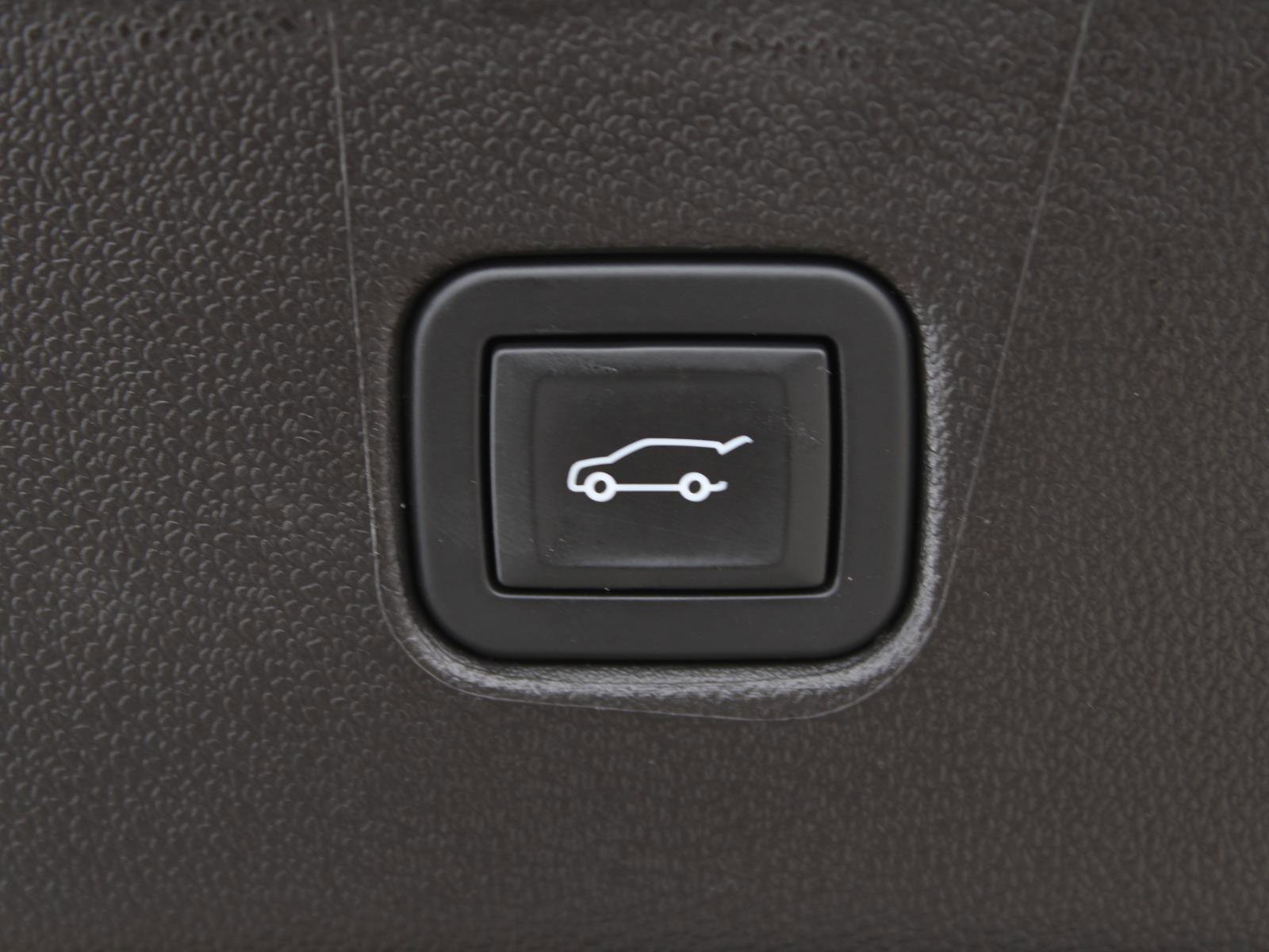 Used 2022 Chevrolet Blazer RS w/ Enhanced Convenience Package AWD/4WD image 10