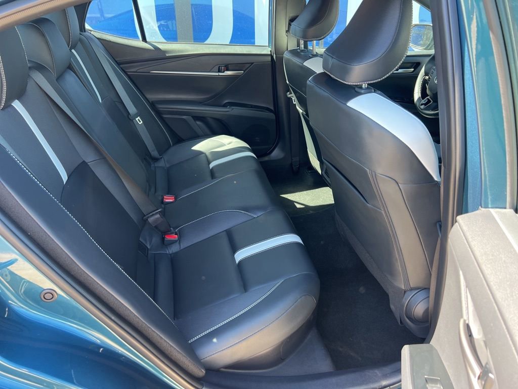 Used 2025 Toyota Camry SE image 15