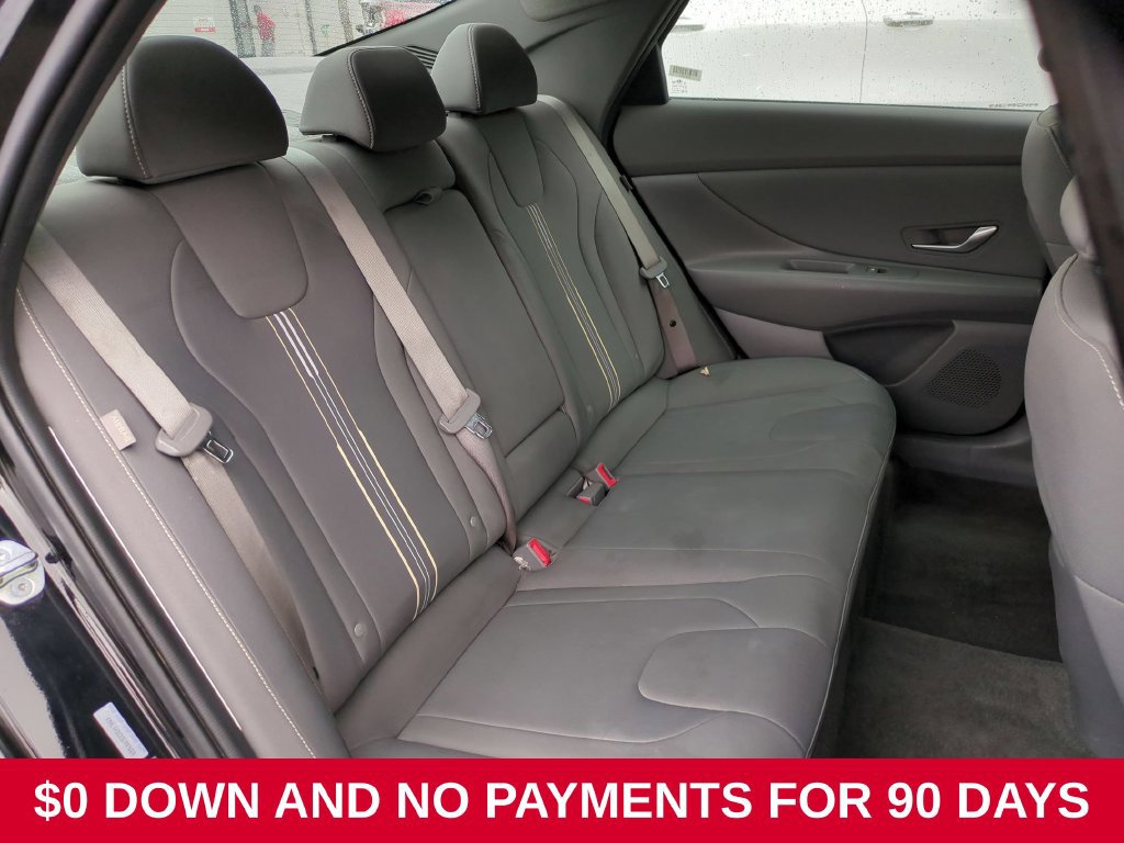 Used 2025 Hyundai Elantra SEL FWD image 29