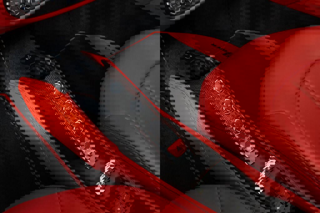 Used 2018 Ferrari 488 Spider image 40