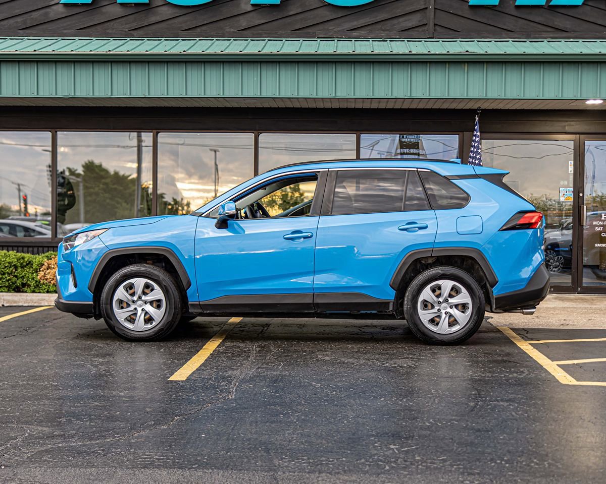 Used 2019 Toyota RAV4 LE w/ All Weather Liner Package AWD/4WD image 6