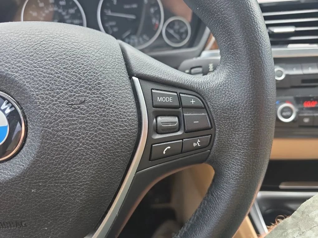 Used 2015 BMW 328i Sedan RWD image 20