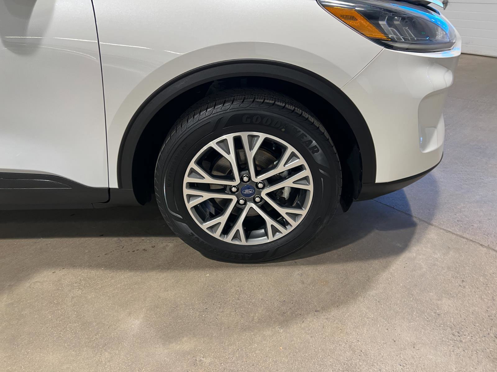 Used 2021 Ford Escape SEL image 41