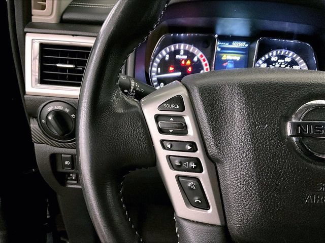 Used 2017 Nissan Titan PRO-4X AWD/4WD image 18
