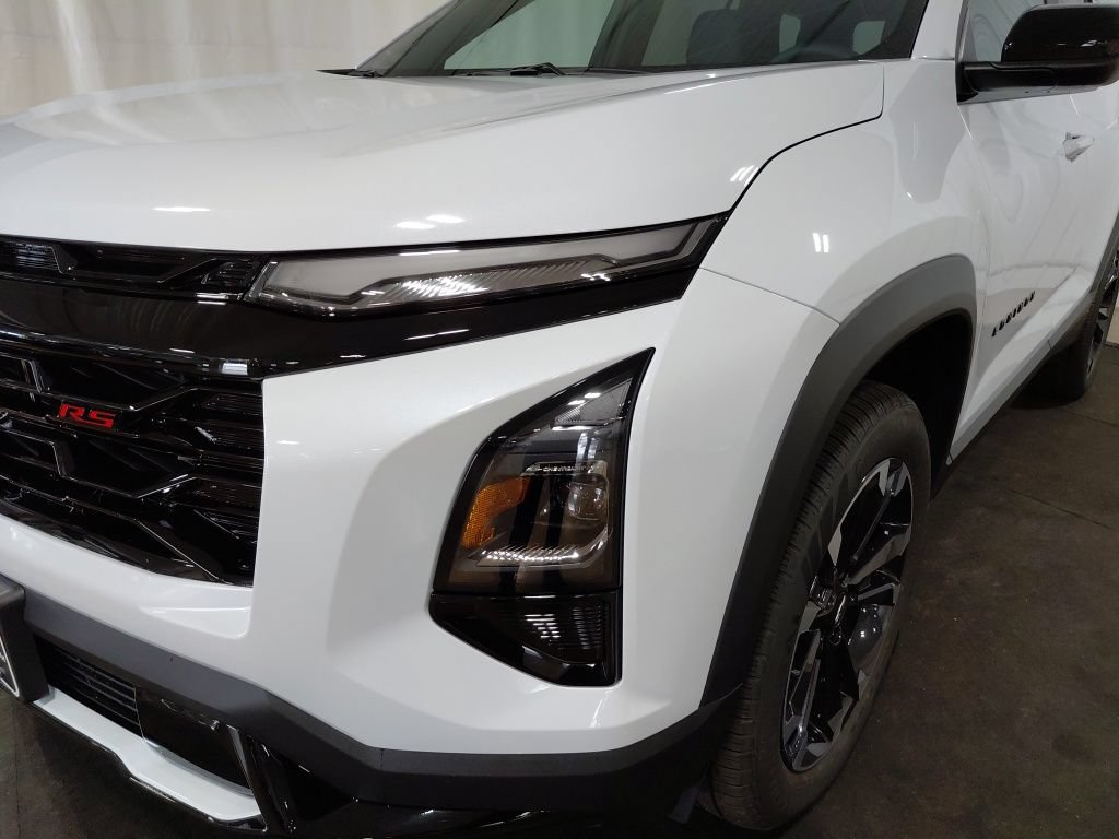 New 2027 Chevrolet Equinox RS AWD/4WD image 13
