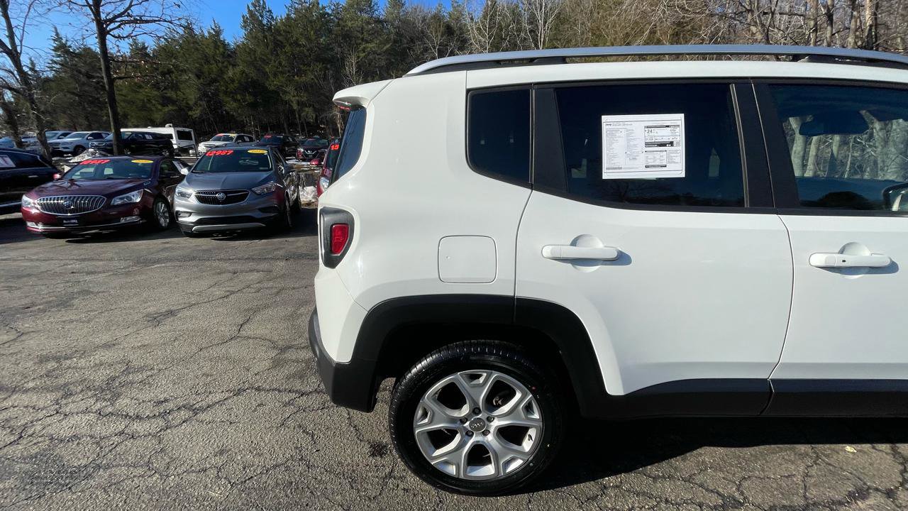 Used 2017 Jeep Renegade Limited image 8