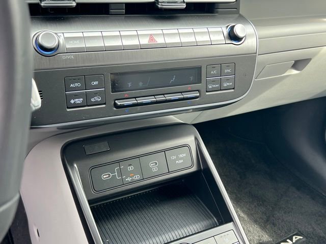 Used 2024 Hyundai Kona SEL FWD image 20