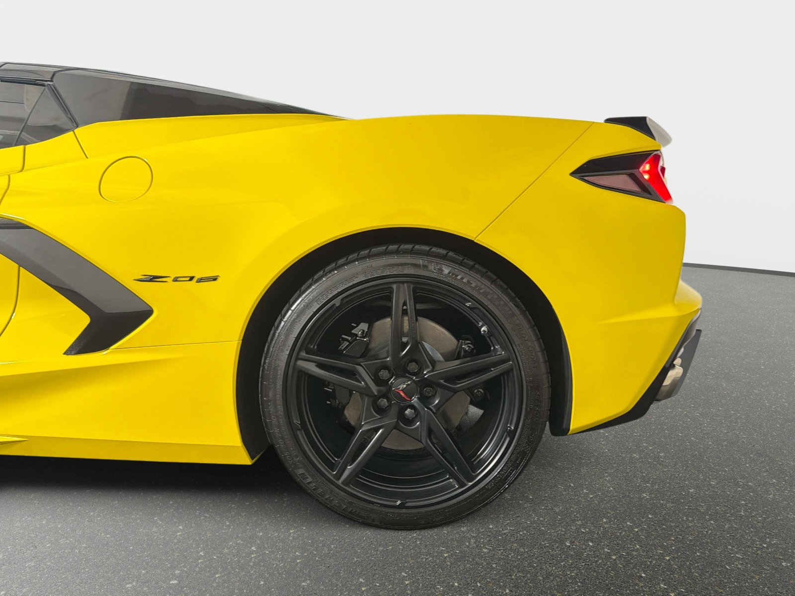 Used 2022 Chevrolet Corvette Stingray Preferred Conv w/ Battery Protection Package RWD image 15