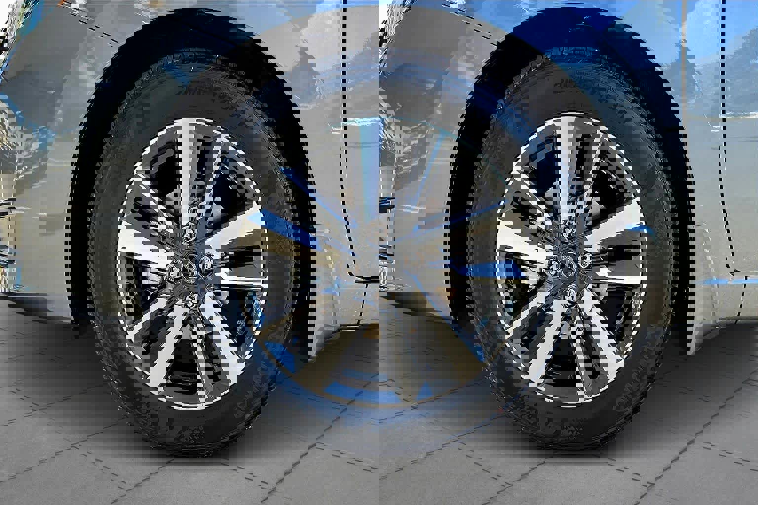 New 2025 Nissan Versa SV w/ Trunk Package image 11