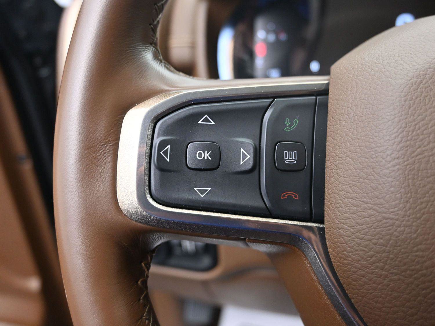 Used 2023 RAM 2500 Limited image 28