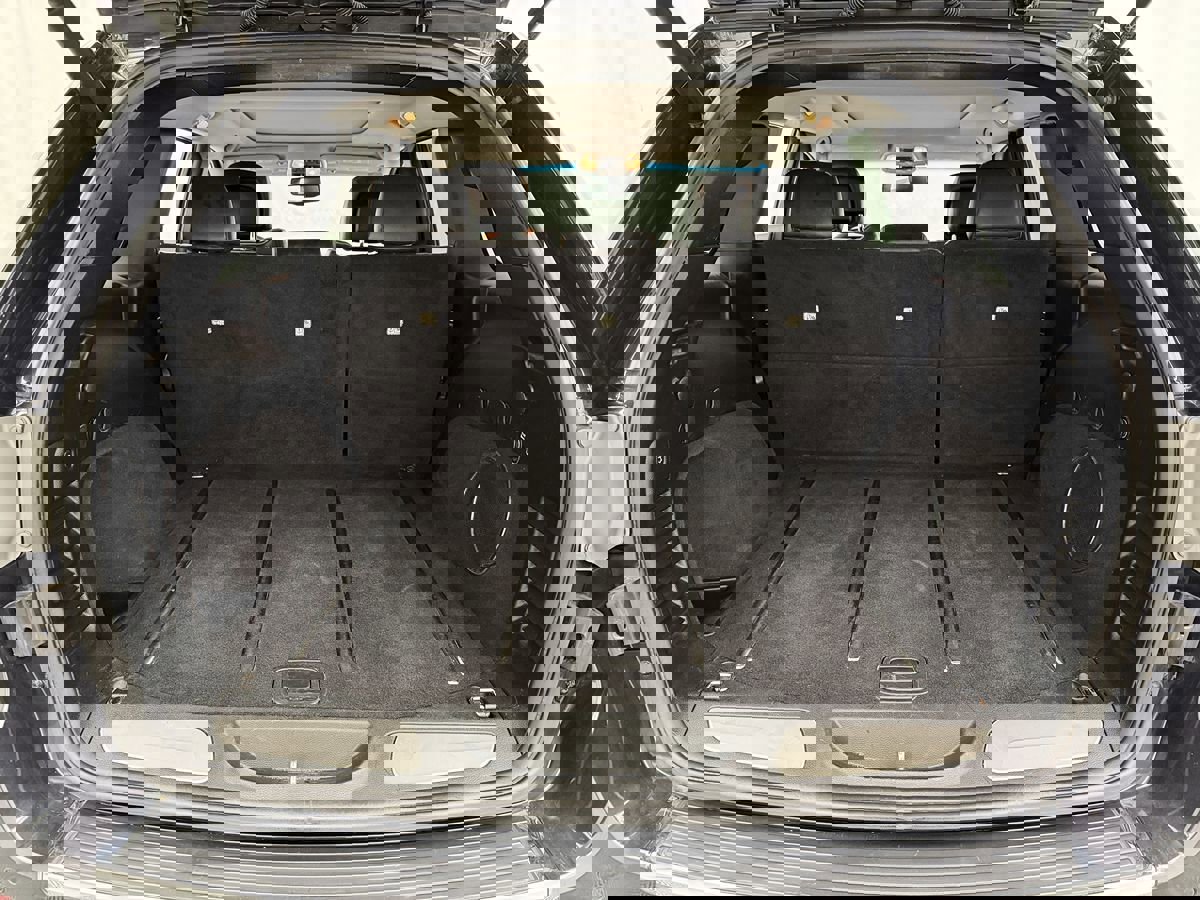 Used 2013 Jeep Grand Cherokee Overland w/ Advance Technology Group image 23