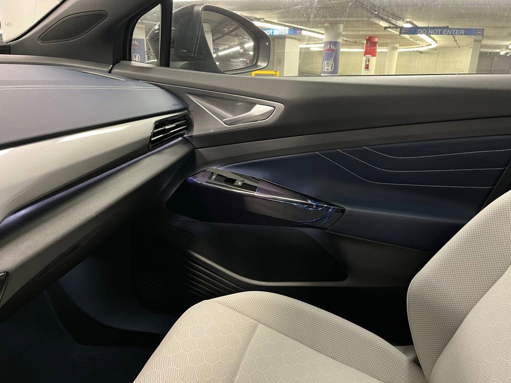 New 2025 Volkswagen ID.4 Pro S image 32