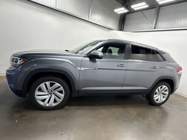 Used 2022 Volkswagen Atlas Cross Sport SE w/ Panoramic Sunroof Package AWD/4WD image 2