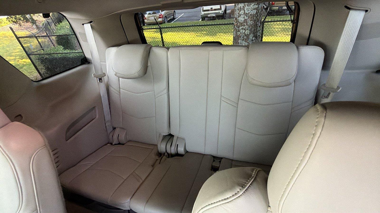 Used 2020 Cadillac Escalade Luxury RWD image 25
